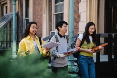 Top 10 US Universities Providing Full Scholarships [No IELTS Required]